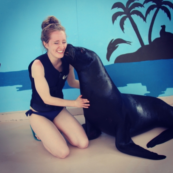 Meet your Posher, Amy - Picture 2 of 4